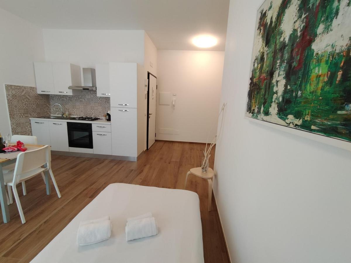 Viriamo House Roma Apartment Acilia Exterior photo